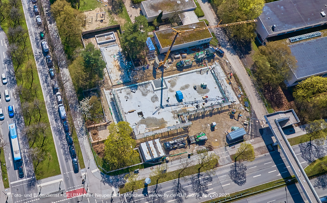 21.04.2023 - Luft- und Ebenenfotos vom Haus für Kinder in der Quiddestraße in Neuperlach